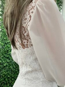 Konfirmationskjole NADIA 2026 med blonderyg