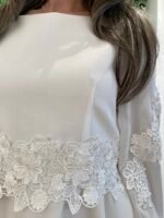 Elegant konfirmationskjole 2026 – LINDA med bredt blondebælte