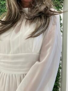 DIANA konfirmationskjole 2026 – romantisk chiffonærme